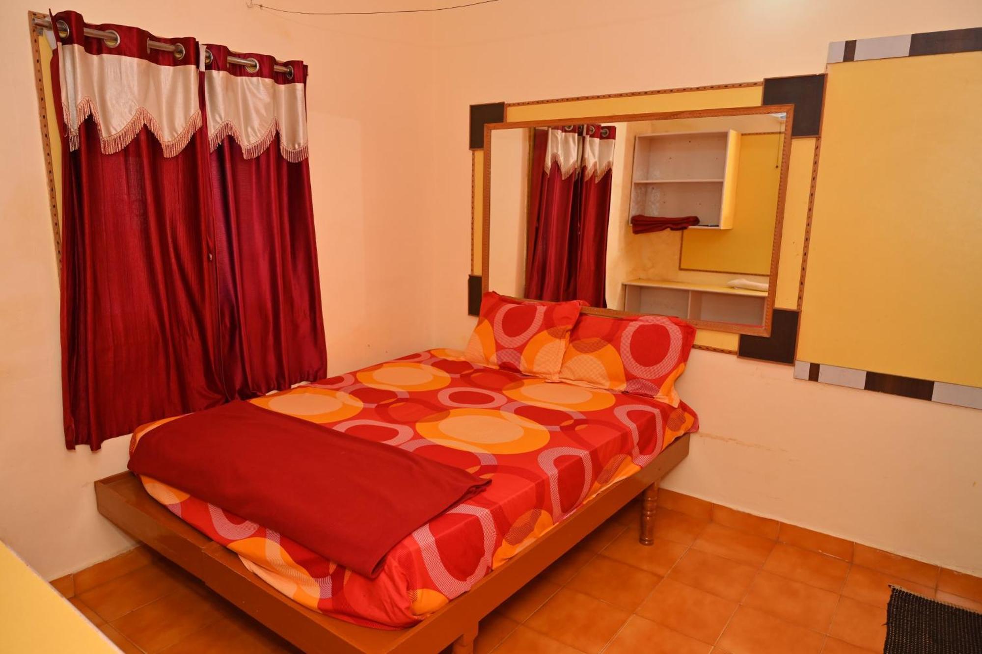 Gopi Guest House Hampi Room photo